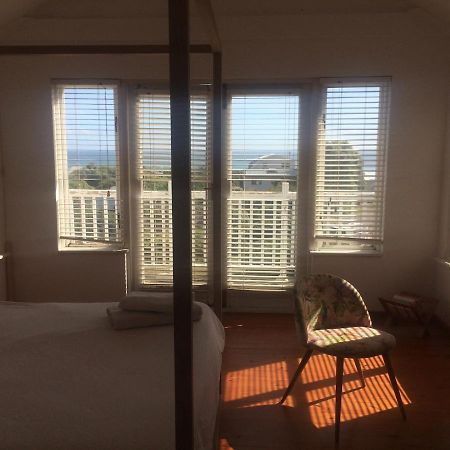 קייפטאון Rustic Beach House 300 Steps From The Ocean מראה חיצוני תמונה