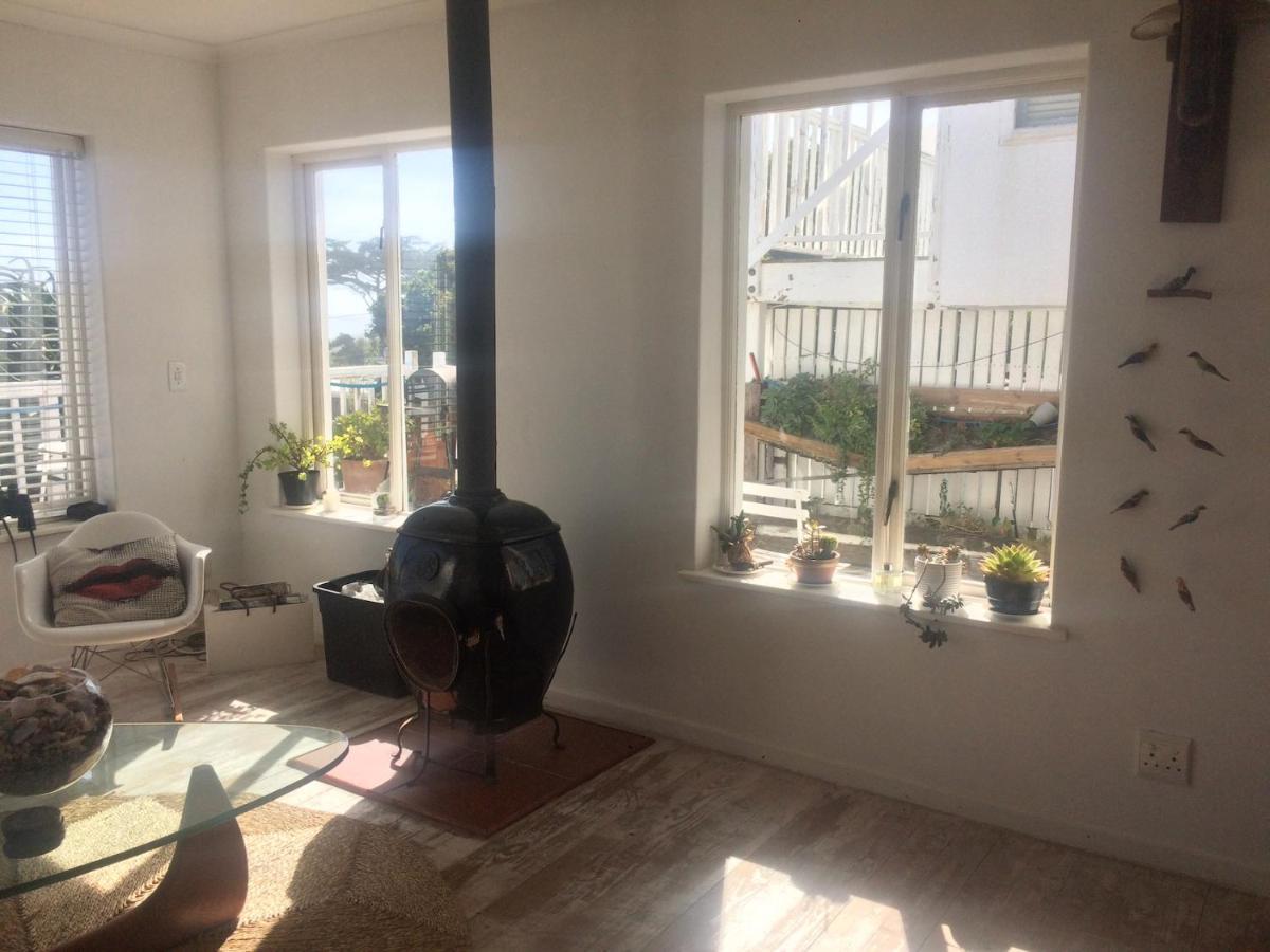 קייפטאון Rustic Beach House 300 Steps From The Ocean מראה חיצוני תמונה